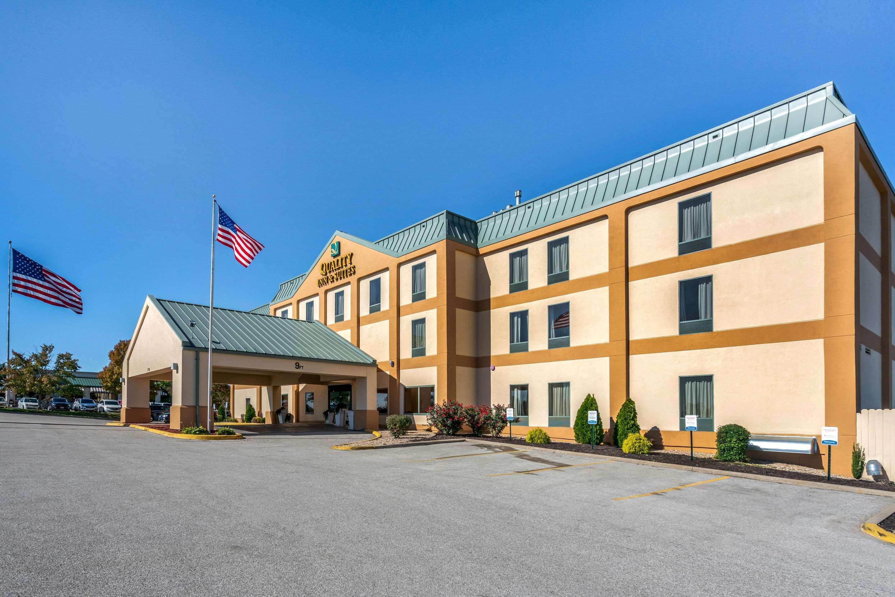 Quality Inn & Suites Jefferson Stadt Exterior foto