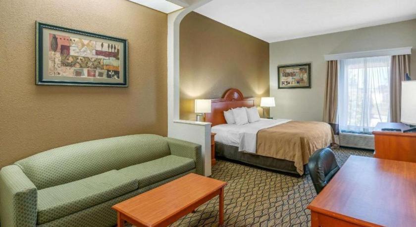 Quality Inn & Suites Jefferson Stadt Exterior foto