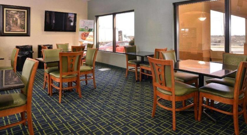 Quality Inn & Suites Jefferson Stadt Exterior foto